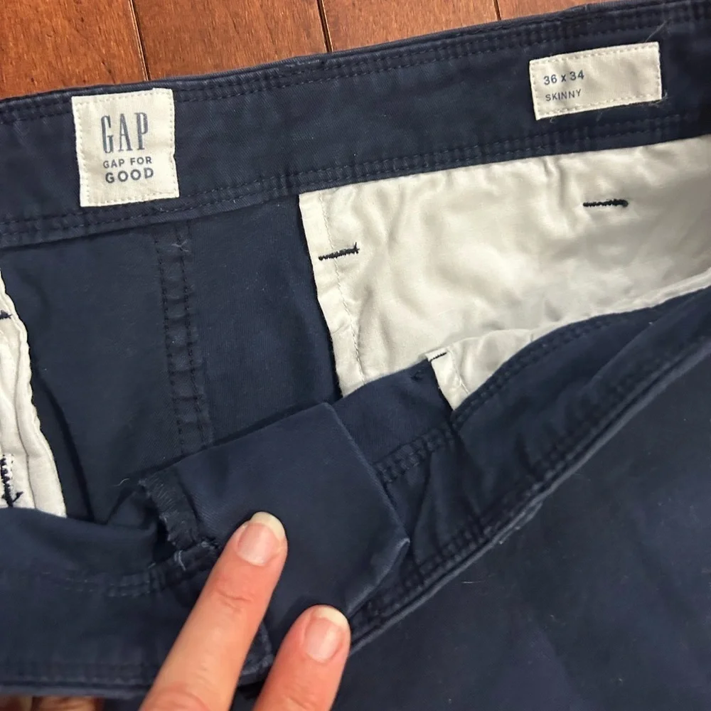 NWT GAP Men’s Navy Blue Skinny Chino Khaki Pants Size 36x34